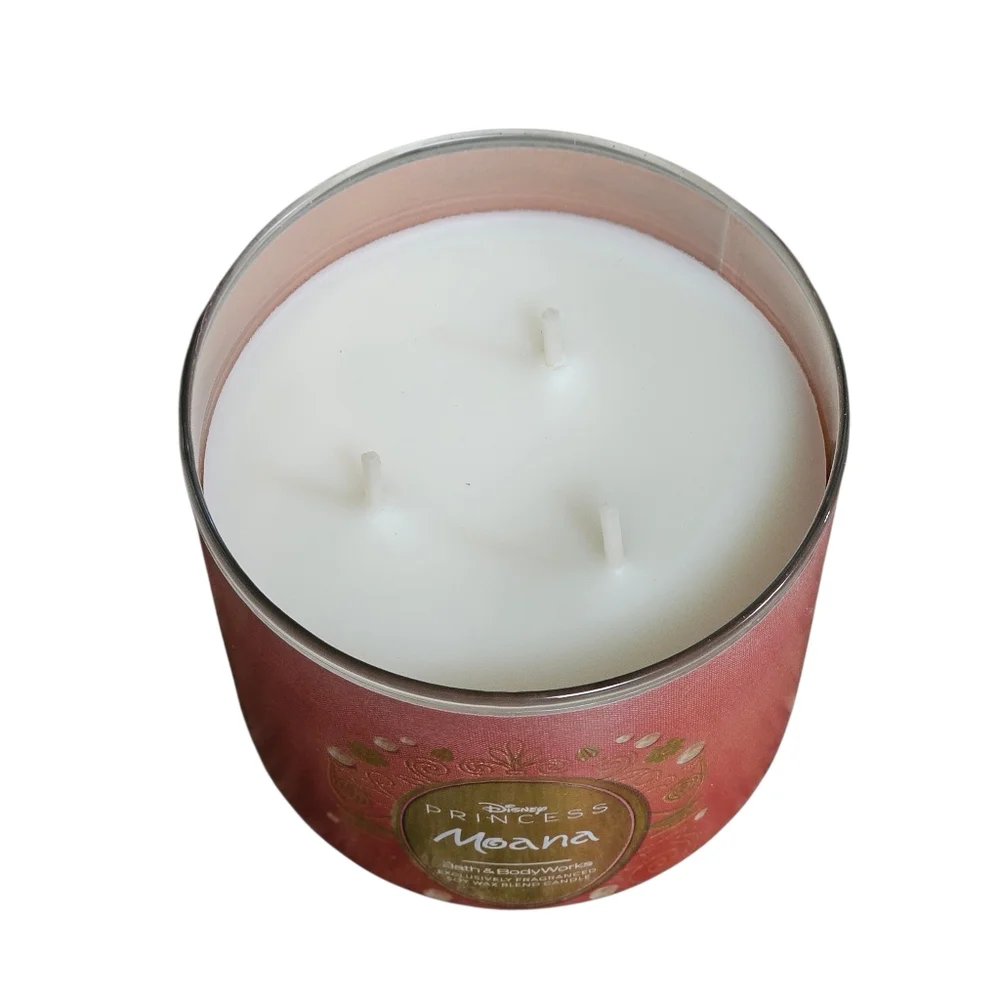 Disney Princess Moana Bath & Body Works 3 Wick Candle - Picture 2 of 3